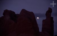 Moonrise. Quebrada de Cafayate, Salta, Argentina Moonrise. Quebrada de Cafayate, Salta, Argentina